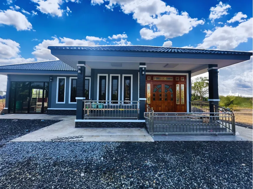 รับสร้างบ้าน อาคารพาณิชย์ | บริษัท ไอเซน คอนสตรัคชั่น ดีไซน์ แอนด์ คอนสตรัคเตอร์ จำกัด